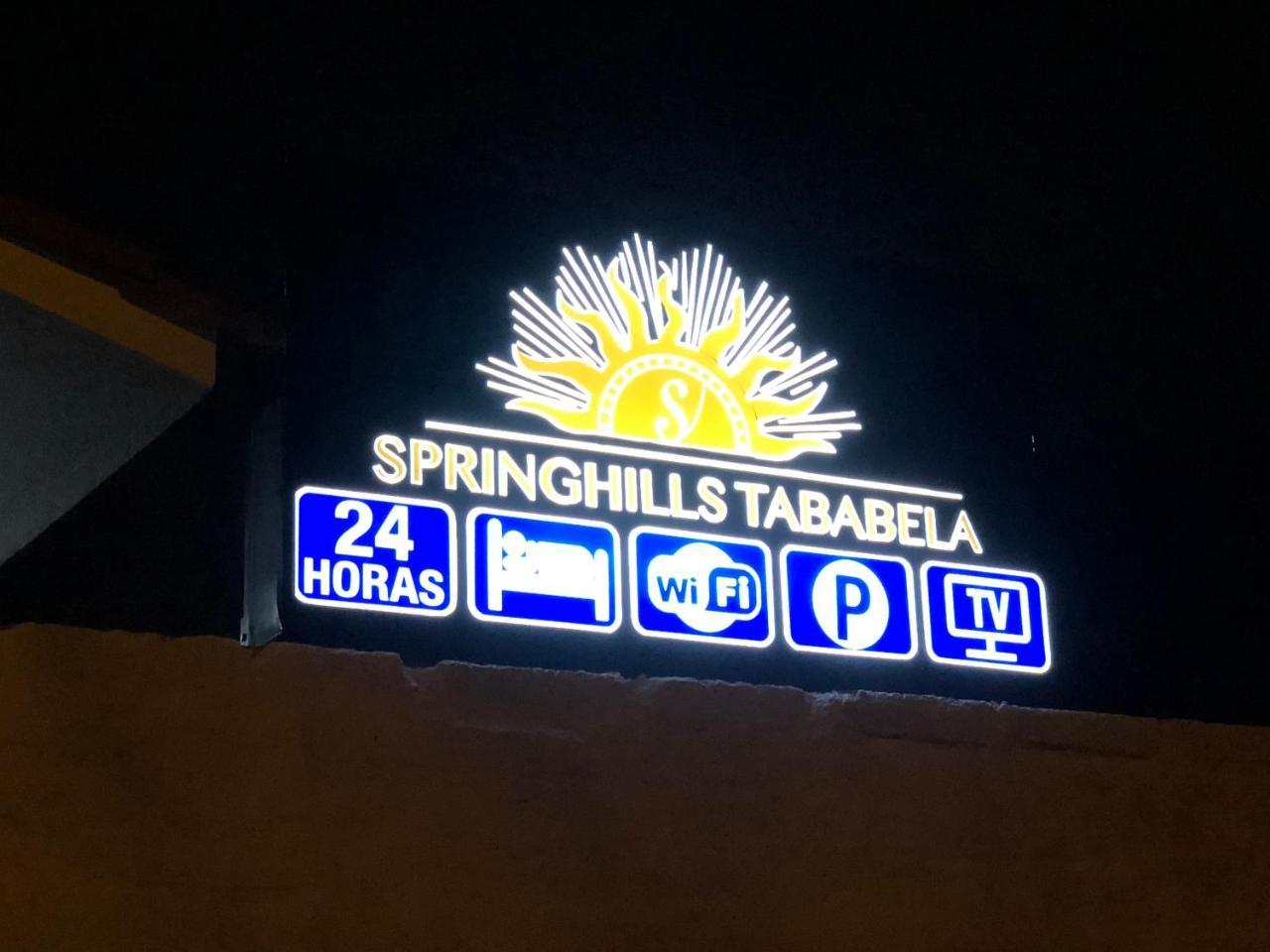 Отель Springhills Quito Airport Табабела Экстерьер фото